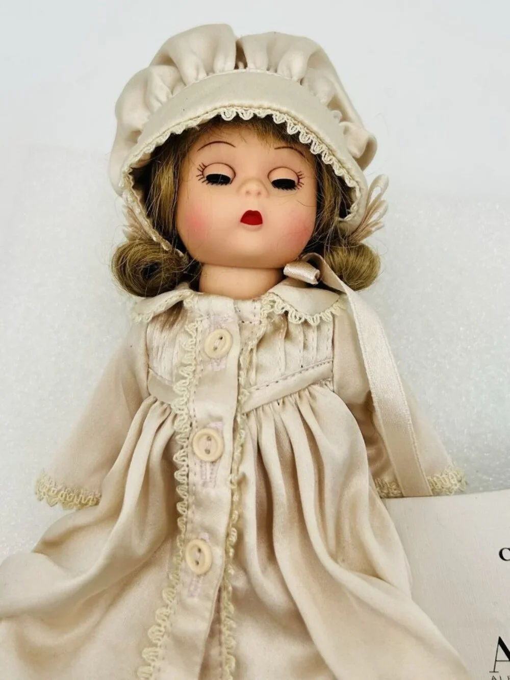 MADAME ALEXANDER Children's Prayer 28385 Satin Nightgown and Bonnet